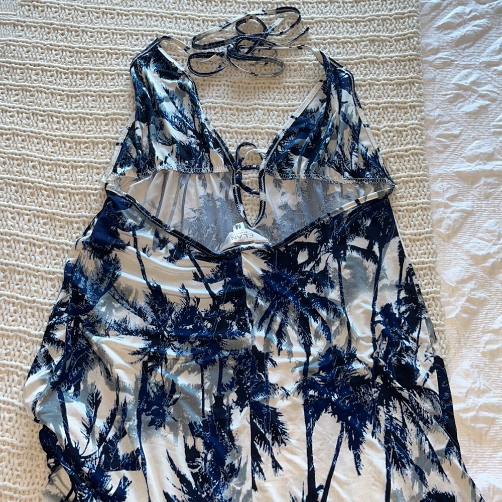 Dress - Picture 4 of 5
